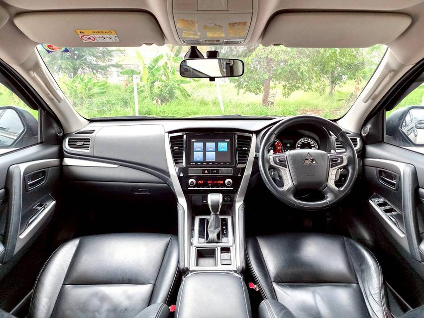 ขาย Mitsubishi Pajero 2.4GT ปี20 11