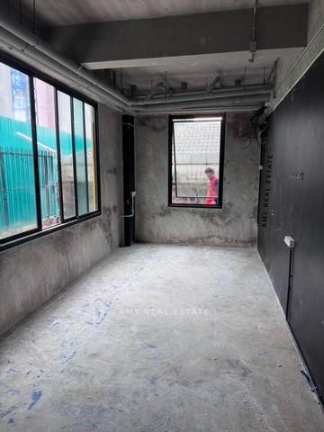 ให้เช่าอาคาร2.5ชั้น 900 ตร.ม. ย่านห้วยขวาง สุทธิสาร ดินแดง จอดรถ 30 คัน เหมาะทำสำนักงานออฟิศและกิจการอื่นๆร้านอาหาร ชาบู คาเฟ่ ใกล้MRTห้วยขวาง 6