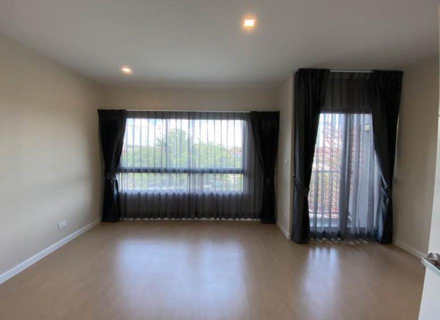 ขาย!! ทาวน์โฮม 3 ชั้น 4 ห้องนอน 3 ห้องน้ำ 1 ห้องเอนกประสงค์ 1 ห้องครัว 1 ห้องซักล้าง "Patio วิภาวดี-สรงประภา" แต่งครบ พร้อมอยู่ | 💰 ราคา 7.8 ล้านบาท 19