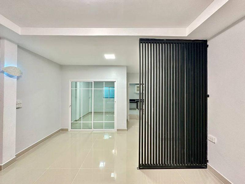 หมู่บ้านบัวทอง2 ติดรถไฟฟ้าสายสีม่วง สถานีคลองบางไผ่ ทาวน์เฮาส์ 2 ชั้น ตกแต่งใหม่พร้อมอยู่ หน้าบ้านไม่ชนใคร ทำเลหน้าสวน 6