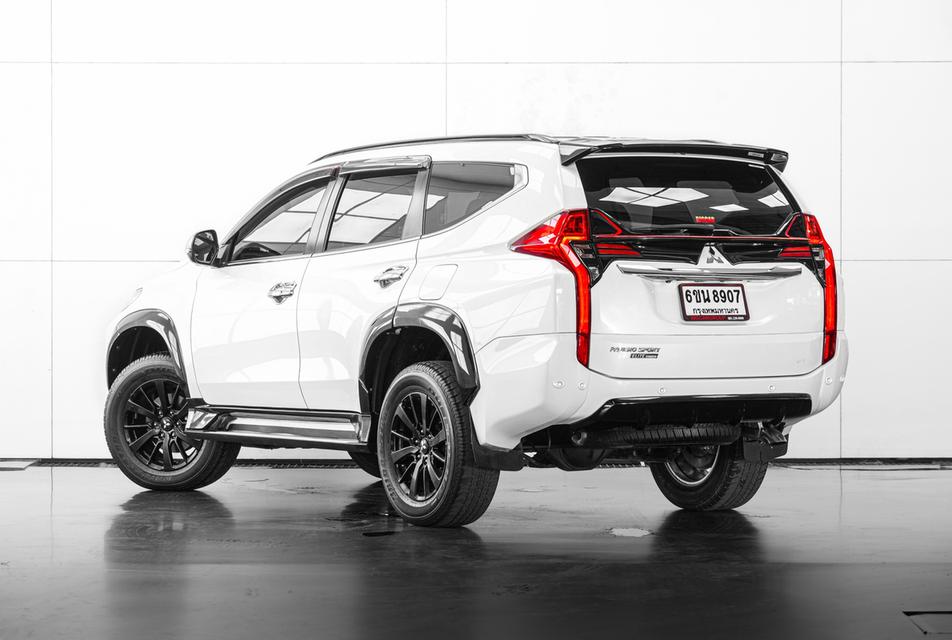 2019 Mitsubishi Pajero Sport 2.4 GT Premium Elite Edition 2WD SUV สีขาว เลขไมล์ 41570 กม.