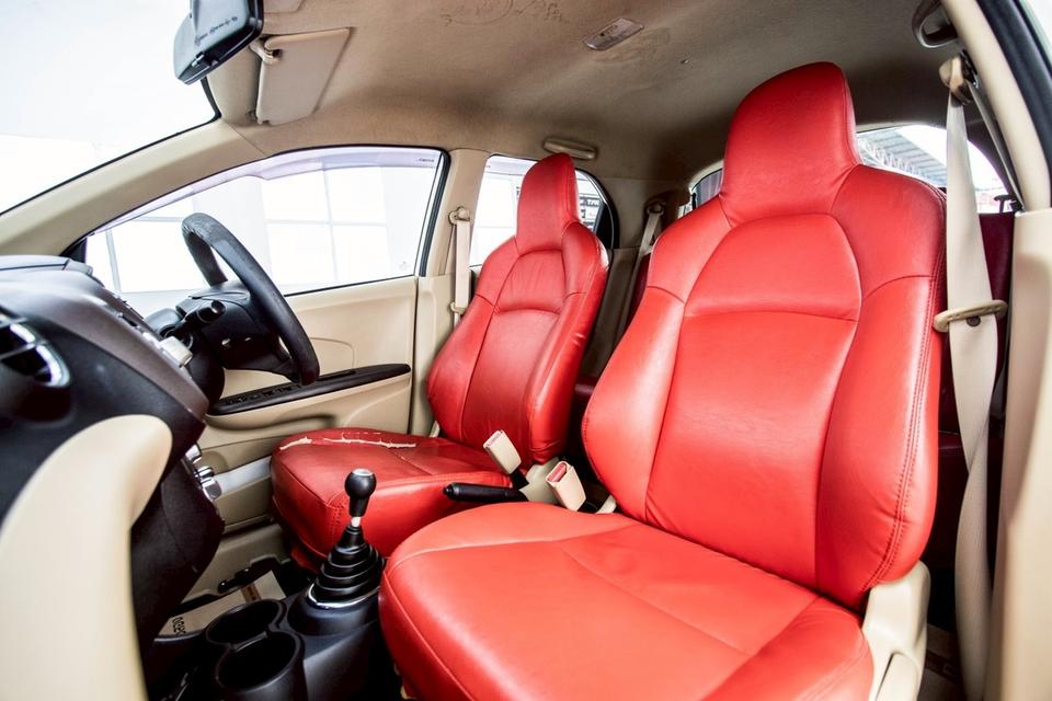 HONDA BRIO 1.2 V เกียร์ธรรมดา MT 2012  8