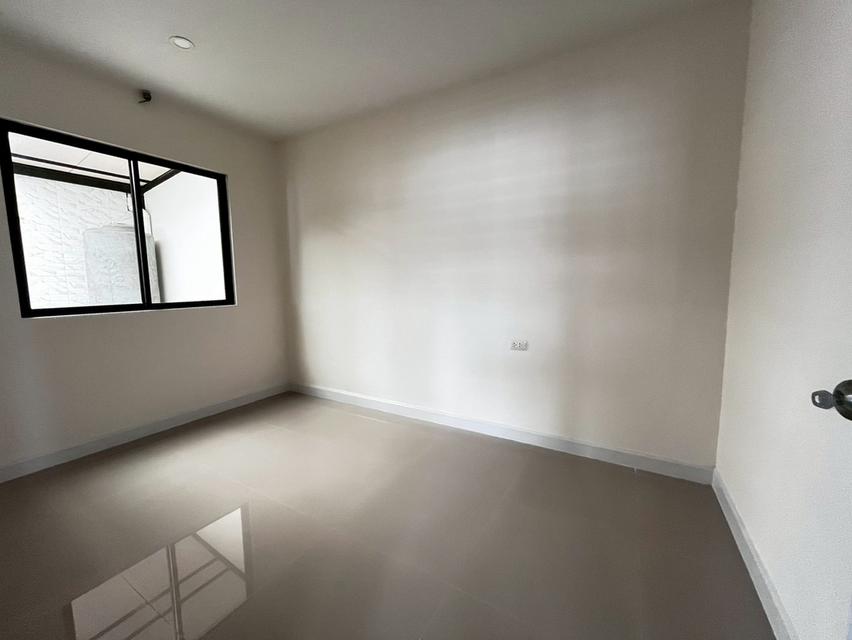 หมู่บ้านกานดา เพลส วงแหวน-ลำลูกกา คลอง 6 ถนนลำลูกกา ต.บึงคำพร้อย อ.ลำลูกกา จ.ปทุมธานี 9