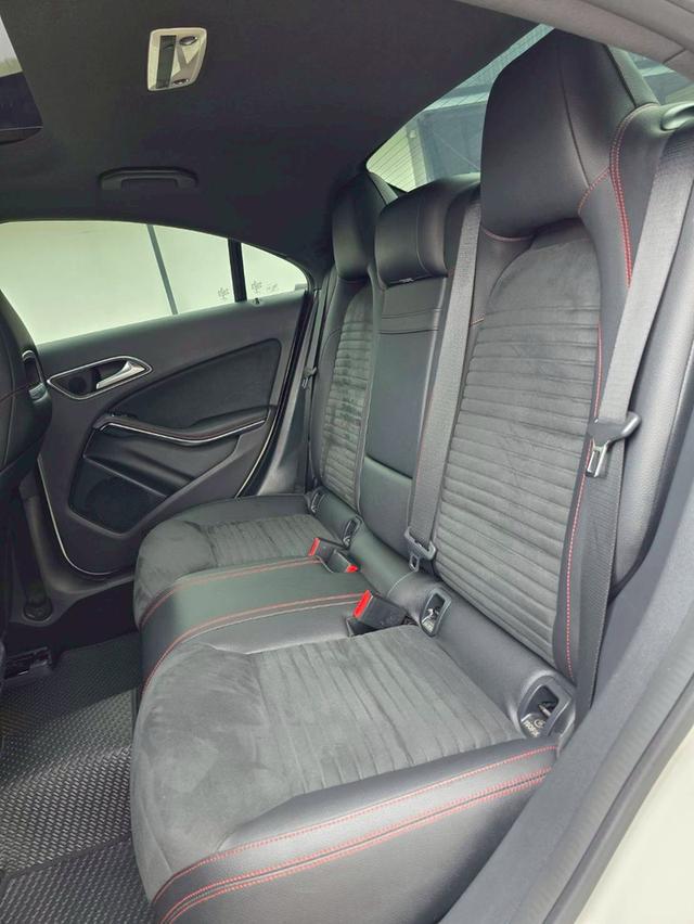 MERCEDES BENZ CLA250 AMG Dynamic Sport Coupe สีขาว ปี 2016 ไมล์ 110,000กม. 11