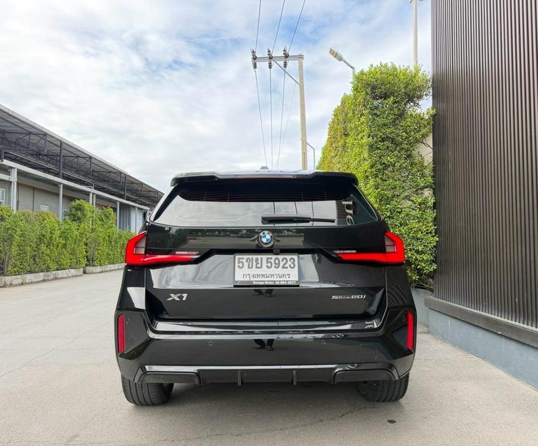 #BMW X1 2.0i sDrive M sport U11 ปี 24 สีดำ รูปที่ 5