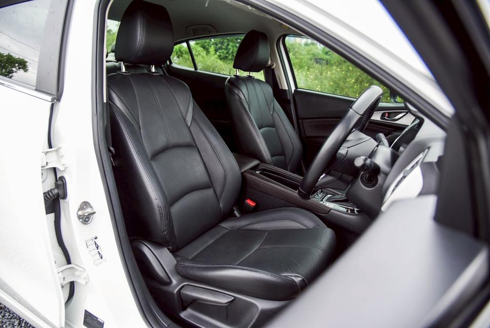 รหัสรถ CBL6098 Mazda 3 2.0 C AT 2018 9