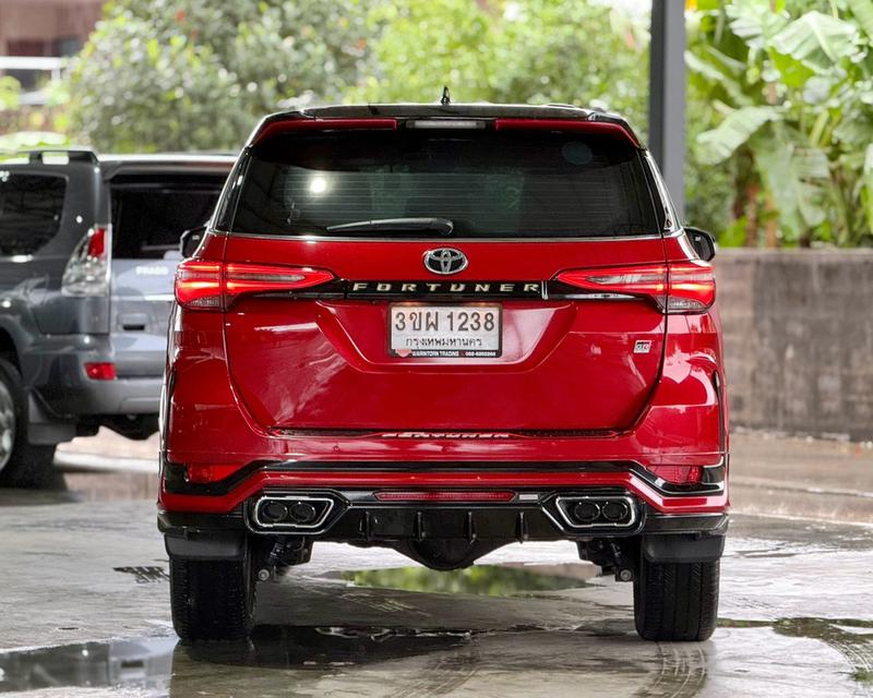 TOYOTA FORTUNER, 2.8 GR SPORT BLACKTOP 4WD ปี 2022 โฉม ปี15-ปัจจุบัน สีแดง รูปที่ 6