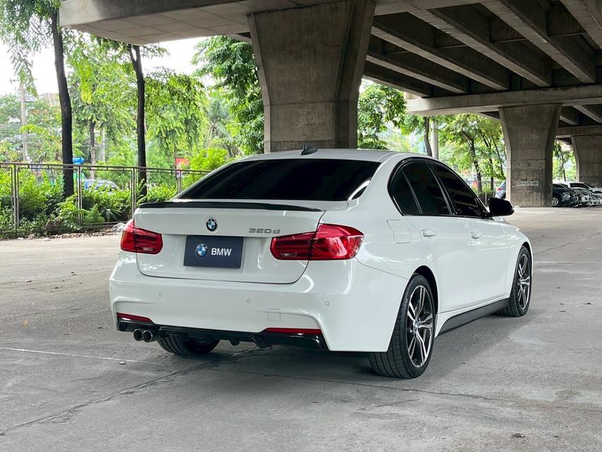 ขาย BMW 320d ปี17 6