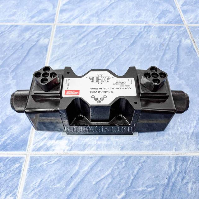 โซลินอยด์วาล์ว (Solenoid valve) Vickers Danfoss DG4V-5 Series