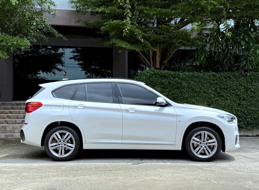 2020 BMW X1 20D MSPORT รถมือเดียวออกป้ายแดง รถวิ่งน้อย เข้าศูนย์ทุกระยะ ไม่เคยมีอุบัติเหตุครับ