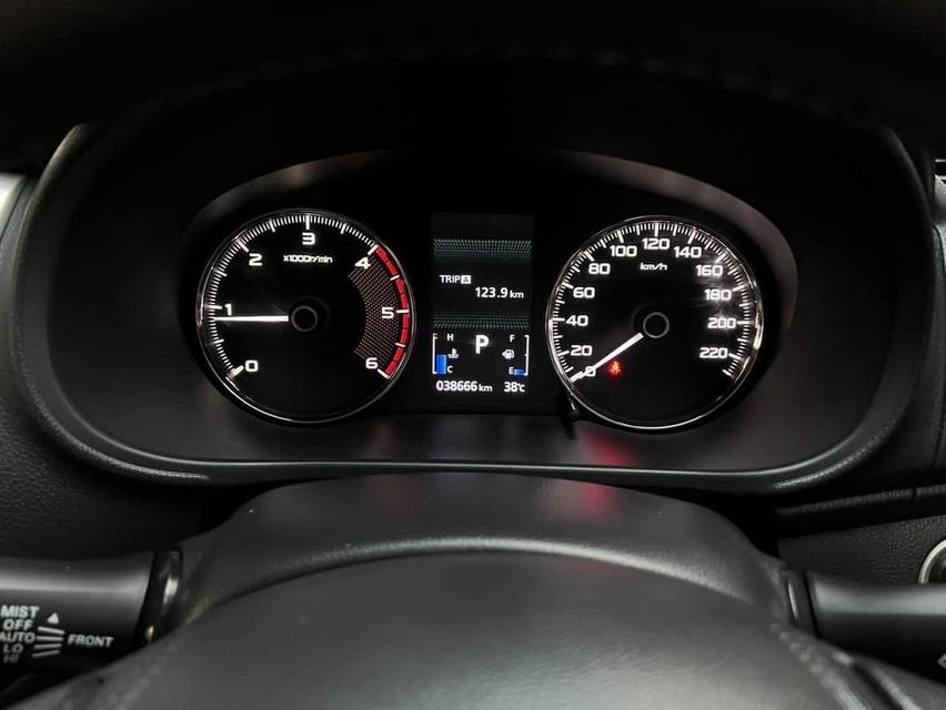 Mitsubishi Pajero 2.4 Diesel GT PLUS  วิ่ง30000KM ปี 2021 มือเดียวป้ายแดง 6