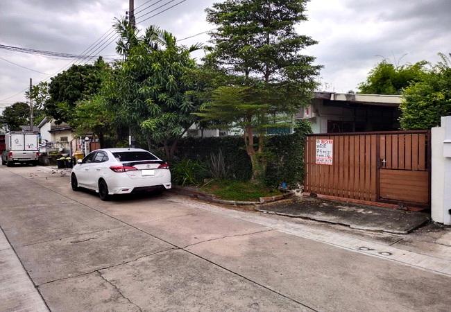 ขายบ้าน หมู่บ้านนักกีฬาแหลมทอง ซอย 5 ถนนกรุงเทพกรีฑา สะพานสูง กรุงเทพมหานคร 1