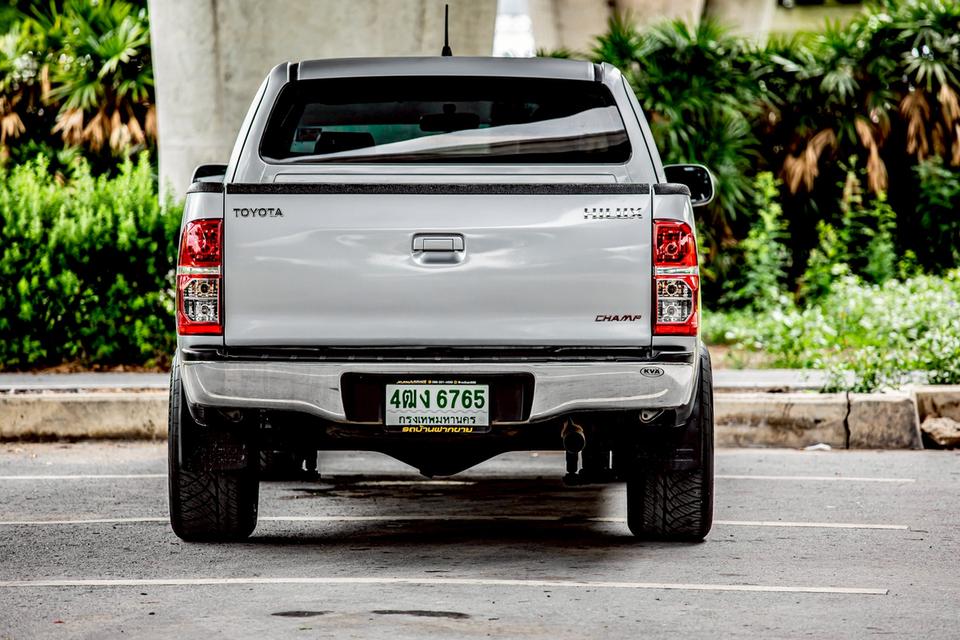 Toyota Vigo Champ SmartCab 2.5E ดีเซล เกียร์ MT ปี 2015 สีเทา  7