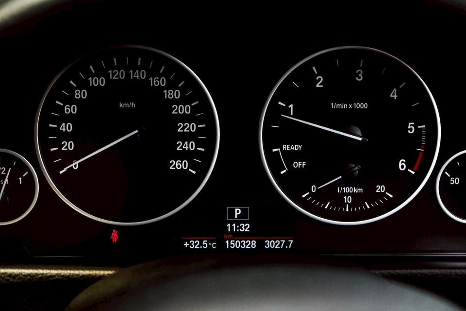 รหัสรถ CBL362 BMW 320D 2.0 Luxury F30 AT 2018 20