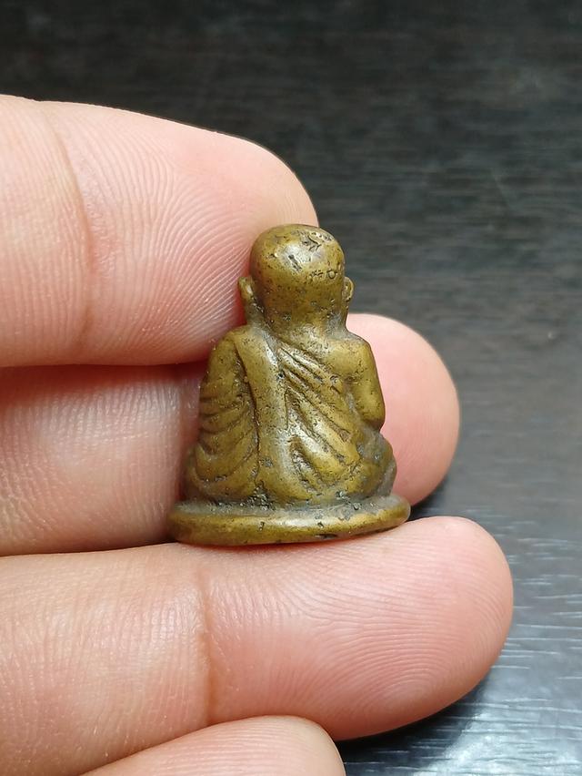 หลวงพ่อเงิน รุ่นปืนแตก รูปที่ 2