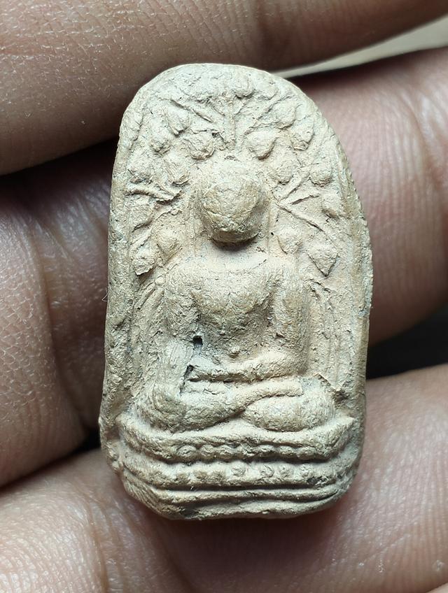 พระคงเก่าเนื้อดินเก่า