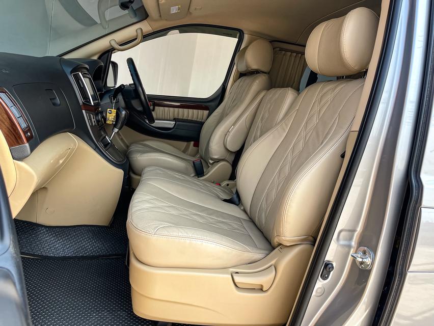 ขาย Hyundai H1 Grand Starex ปี17 13