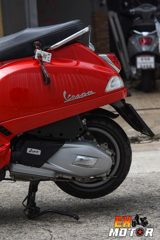 Vespa LX-125 IGET 11