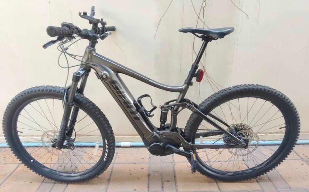 ขาย E - Bicycle giant stance e+ 2 2021
