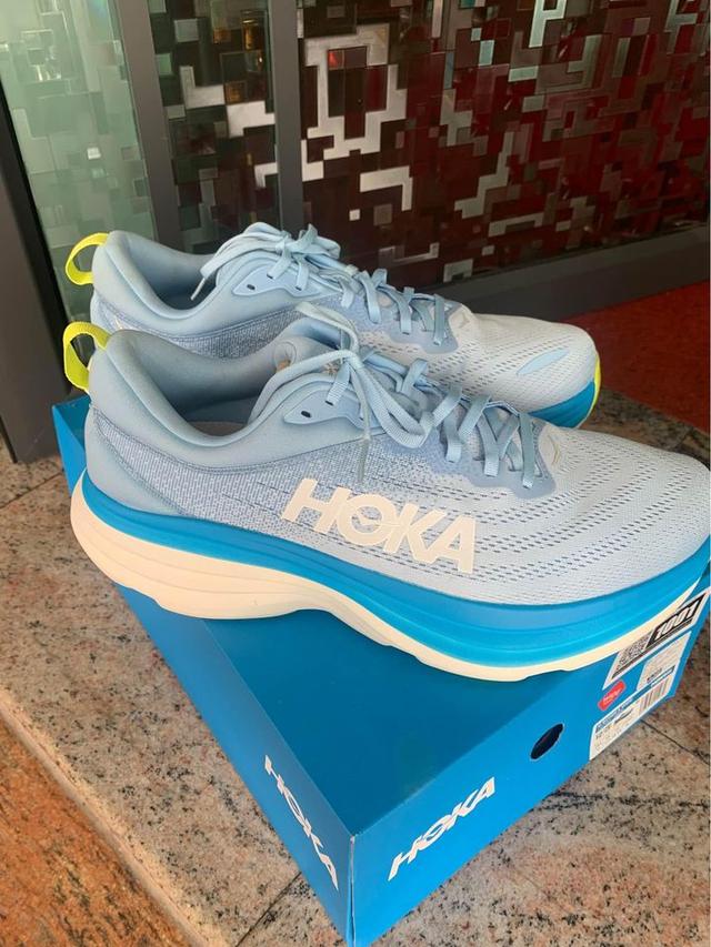 ขอส่งต่อครับ รองเท้า Hoka  4