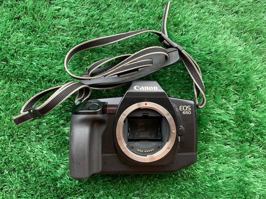 กล้องฟิล์ม canon eos650 สภาพสวยใหม่ ใช้งานได้ปกติ  1