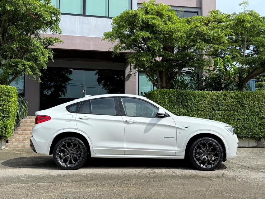 2017 BMW X4 MSPORT ( B47 ) รถวิ่งน้อยเพียง 60,000 กม รถเข้าศูนย์ตามระยะ รถไม่เคยมีอุบัติเหตุ ยางใหม่พึ่งเปลี่ยนครับ