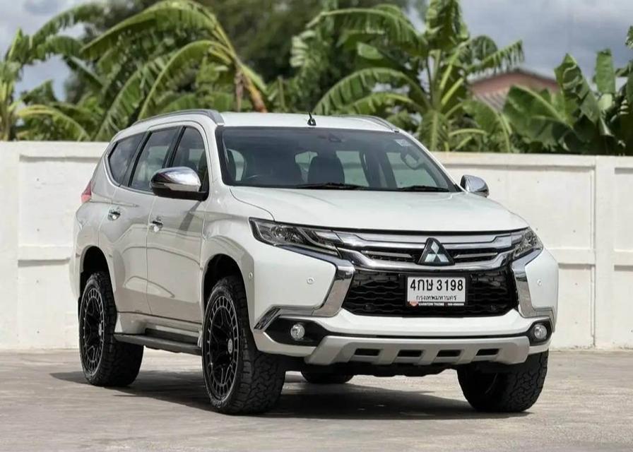 MITSUBISHI PAJERO SPORT 2.4 GT PREMIUM 4WD 2016SUV 7 ที่นั่ง ตัวท็อป ขับ 4 Full Time ลุยได้ทุกเส้นทาง