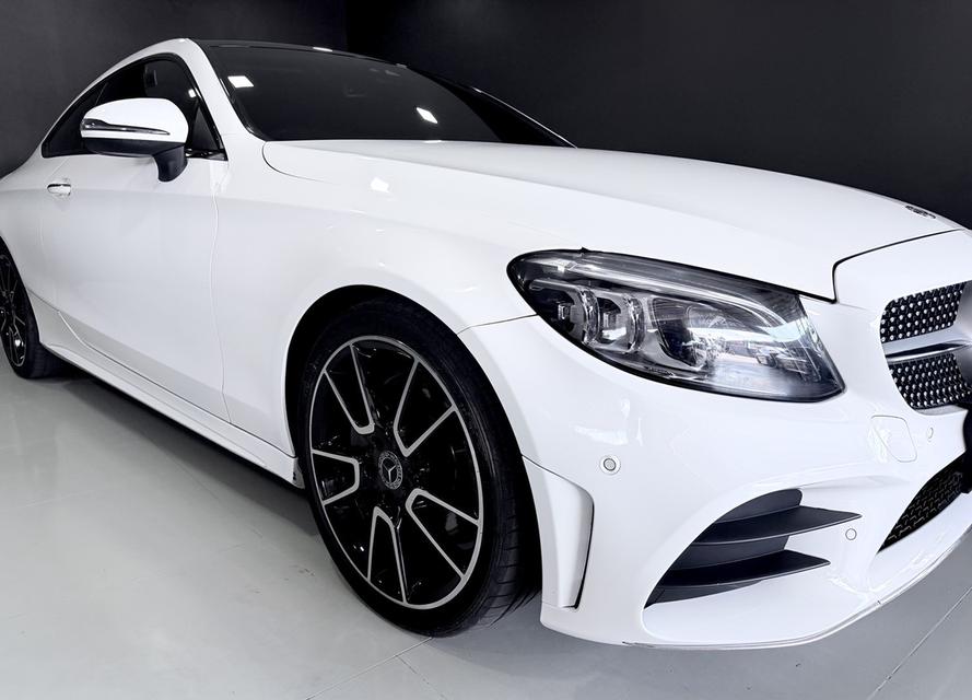 Benz C200 Coupe AMG Dynamic ปี 2018 รถมือเดียว ออกป้ายแดง เลขไมล์ 127,xxx km. รูปย่อยที่ 4