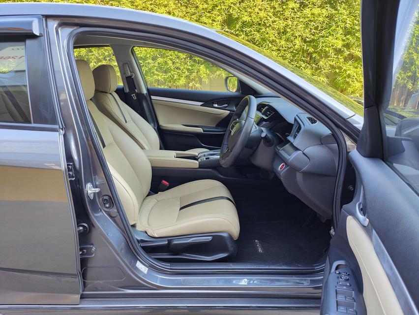 Honda civic 1.8 E AT ปี 2018 รูปที่ 8