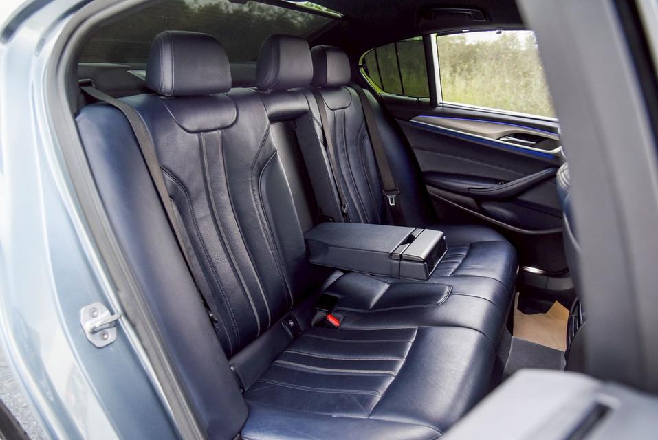 รหัสรถ CBL2657 🚗✨ BMW 520d 2.0 M Sport G30 AT 2019 ✨🚗 12