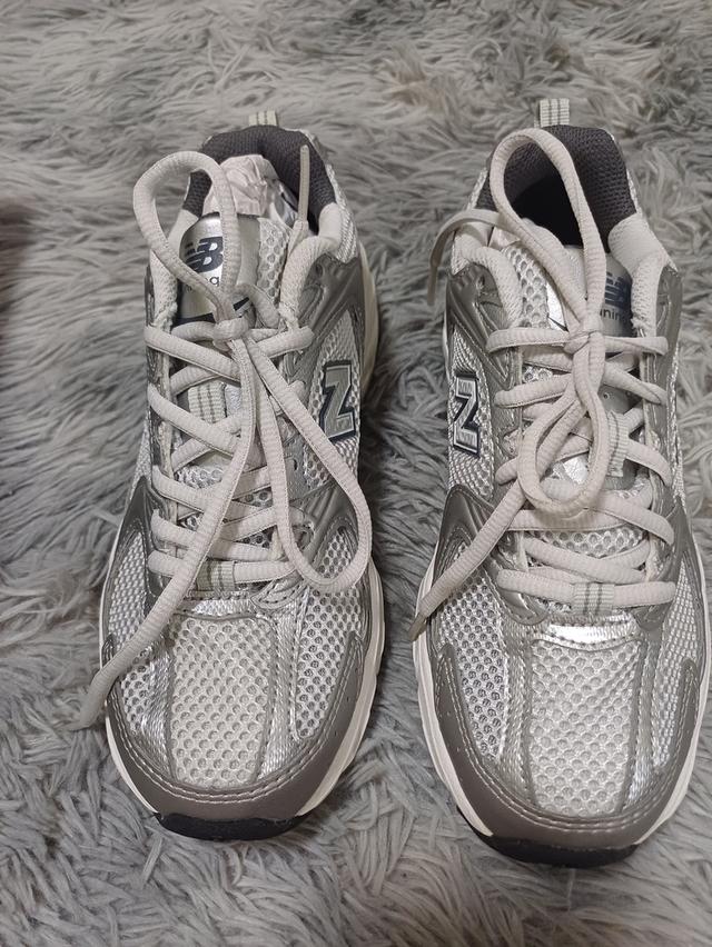 รองเท้า New Balance 530 มือสอง ผู้หญิง รูปที่ 2