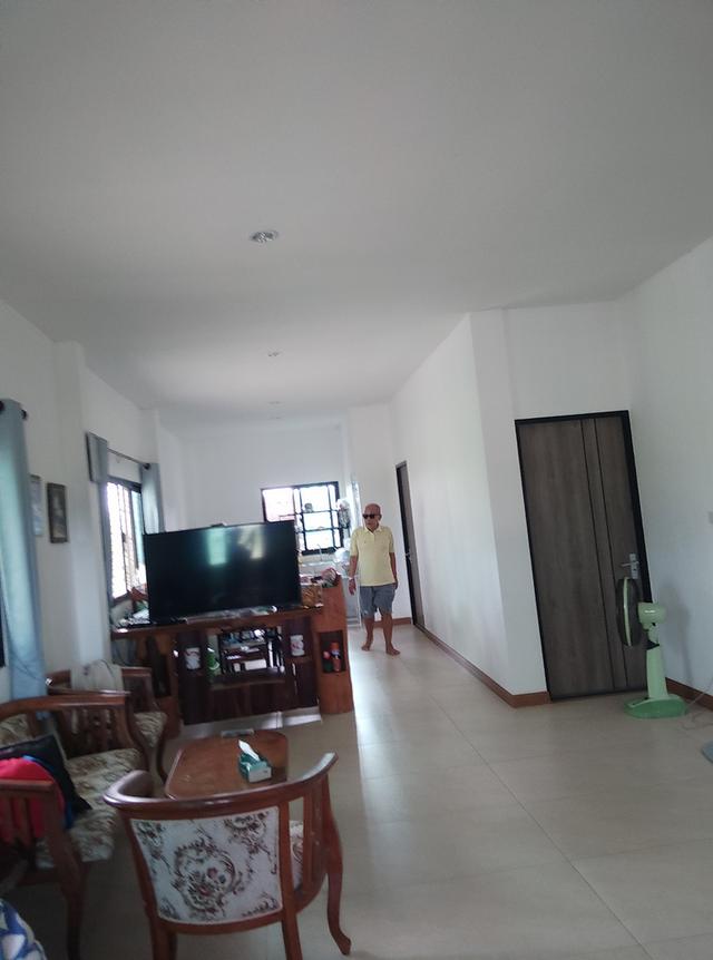 จายบ้านพร้อมที่ดิน บ้าน 2 หลัง ในที่ดิน 1 ไร่ 13