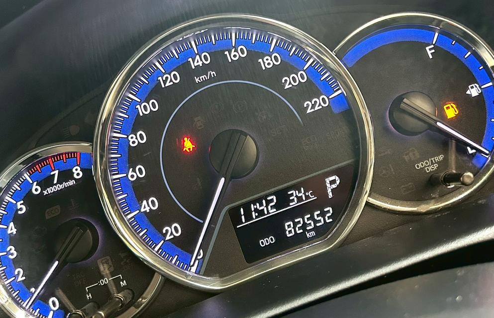 Toyota Yaris Aitv 1.2E ปี17 8