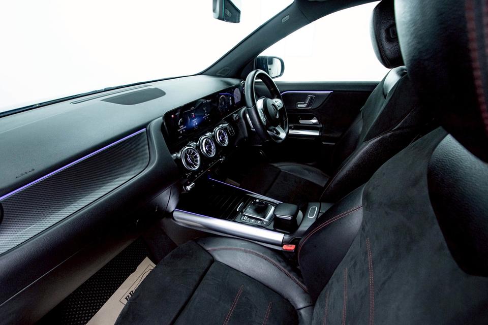 🖤 หล่อเข้ม สไตล์ผู้บริหาร! Mercedes-Benz GLA200 AMG AT 2021 🖤 รูปที่ 16