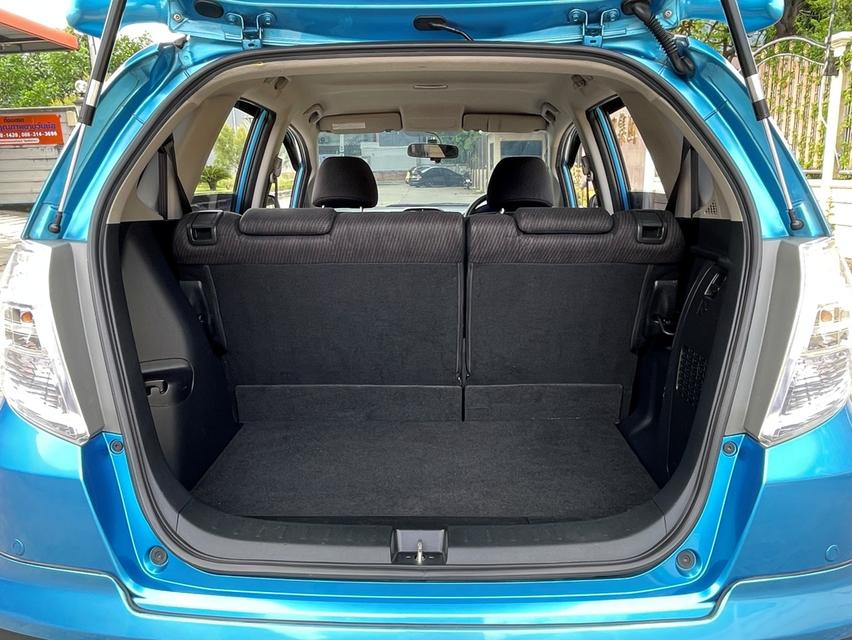 HONDA JAZZ 1.3 HYBRID ปี 2013 AUTO สภาพนางฟ้า 13