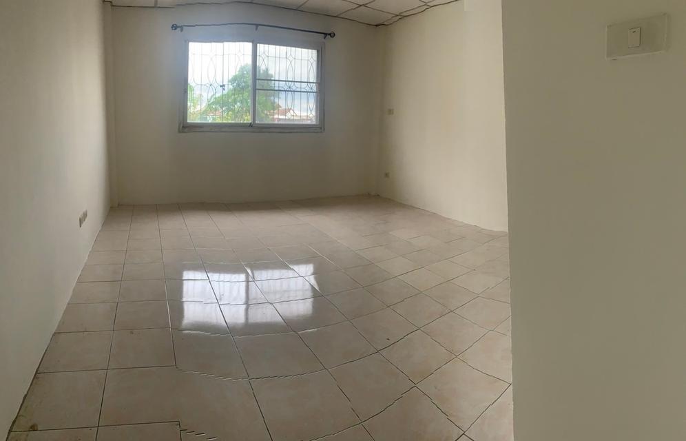 บ้าน อาคารพาณิชย์ 3ชั้นครึ่ง ต่อเติมเพิ่มเป็น4ชั้น หน้าปากซอยเป็นรถไฟฟ้า ซอยมีทางลัดออกเส้นบางนา-ตราดได้ ใกล้เมกาบางนา เจ้าของขายเอง 5