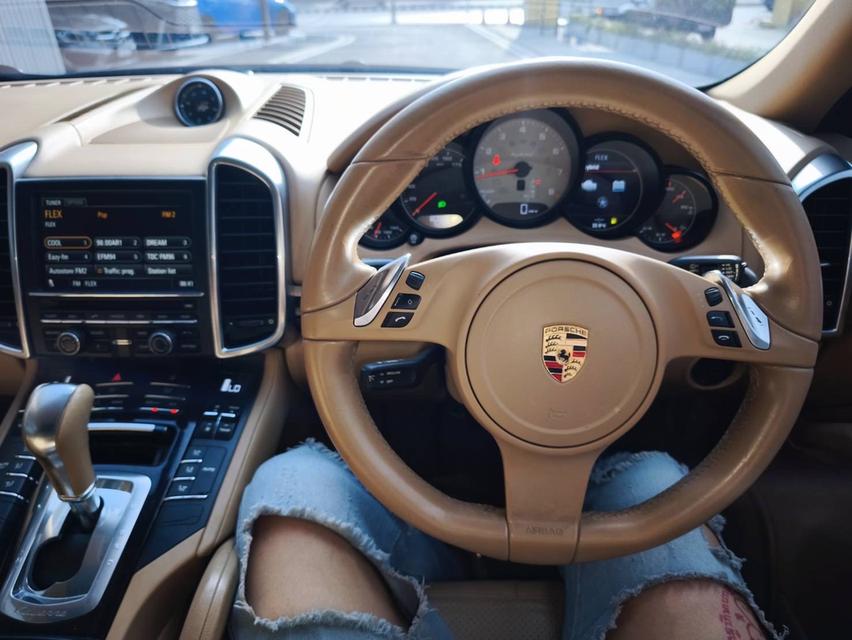 รหัสรถ KPV2357 2012 Porsche Cayenne S hybrid 7