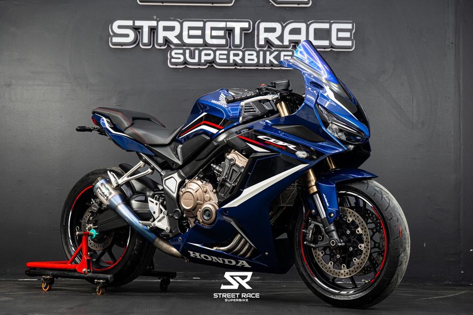 CBR650R 2022 ราคาเงินสด  225,000 บาท