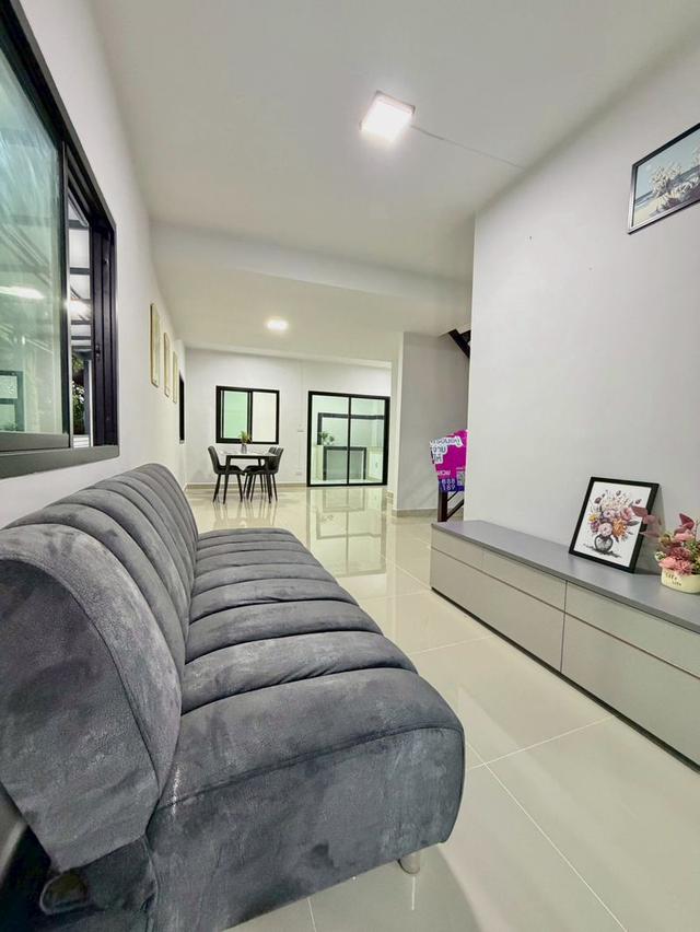 พฤกษา45 ถนนวัดลาดปลาดุกทาวน์เฮ้าส์ 2 ชั้น  หลังมุม ตกแต่งใหม่พร้อมอยู่  มีพื้นที่ข้างบ้าน พร้อมระเบียงด้านหน้า 5