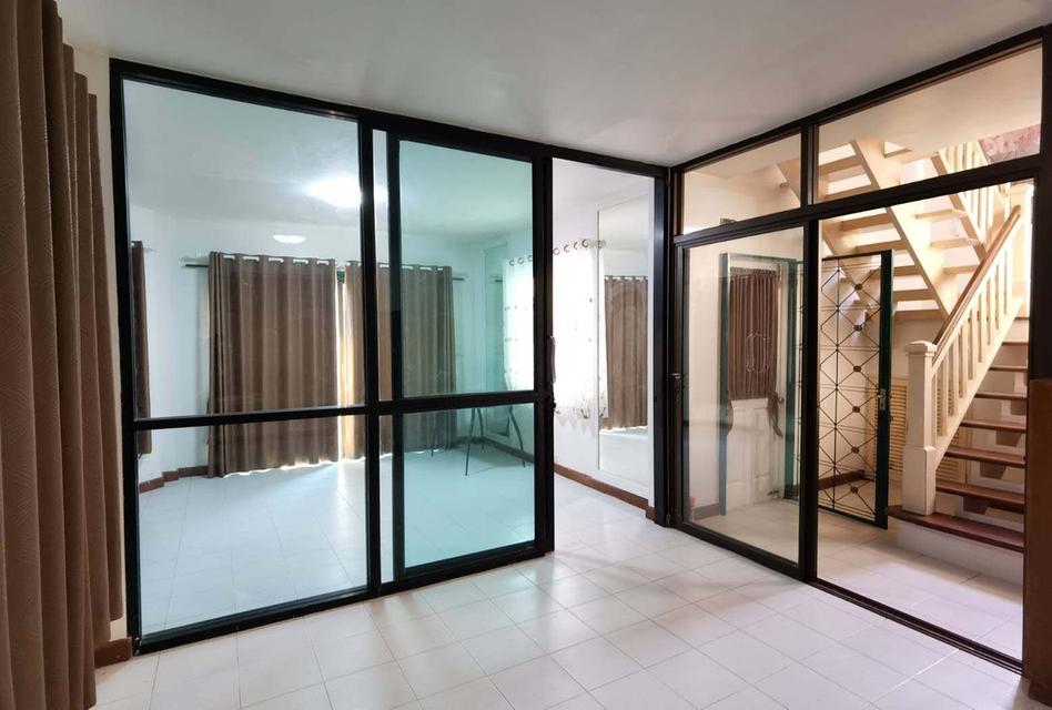 ให้เช่าบ้านเดี่ยว 2 ชั้น หมู่บ้านปาริชาติรังสิต ธัญญะคลอง 4 L&H เนื้อที่ 65 ตรว. 3 นอน 2 น้ำ จอดรถ 2 แอร์ 1 ตัว ใกล้รร.สวนกุหลาบรังสิต,ทางด่วนกาญจนาภิ 13