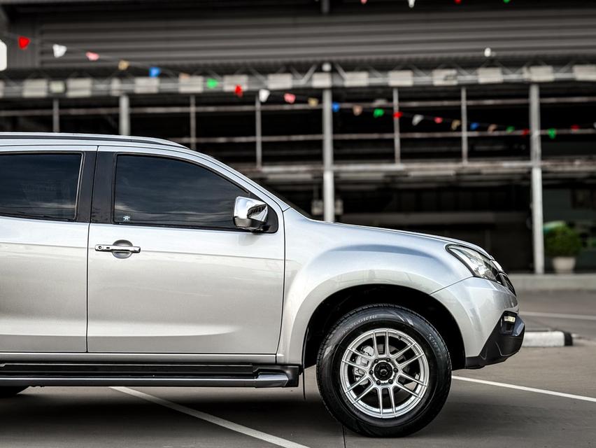 SUZU MU-X 3.0 Top 2WD AT ปี2014 เกียร์ออโต้ รถบ้านดูแลดี 8