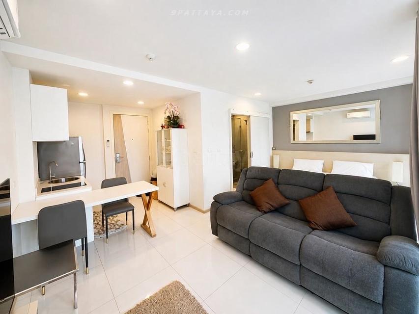 For Rent — Pool View Studio Condo at Acqua Condo JomtienStudio condo for rent at Acqua Condo Jomtien, located near Jomtien Night Market 4
