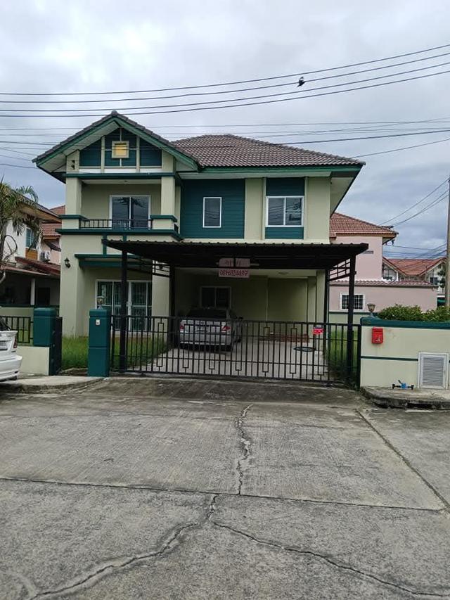 ขายบ้นเดี่ยว 2 ชั้น หมู่บ้านวิสต้าวิลล์ 3 ถนน ลำลูกกาคลอง 8 เลยวัดดอนใหญ่ขึ้นไป  2