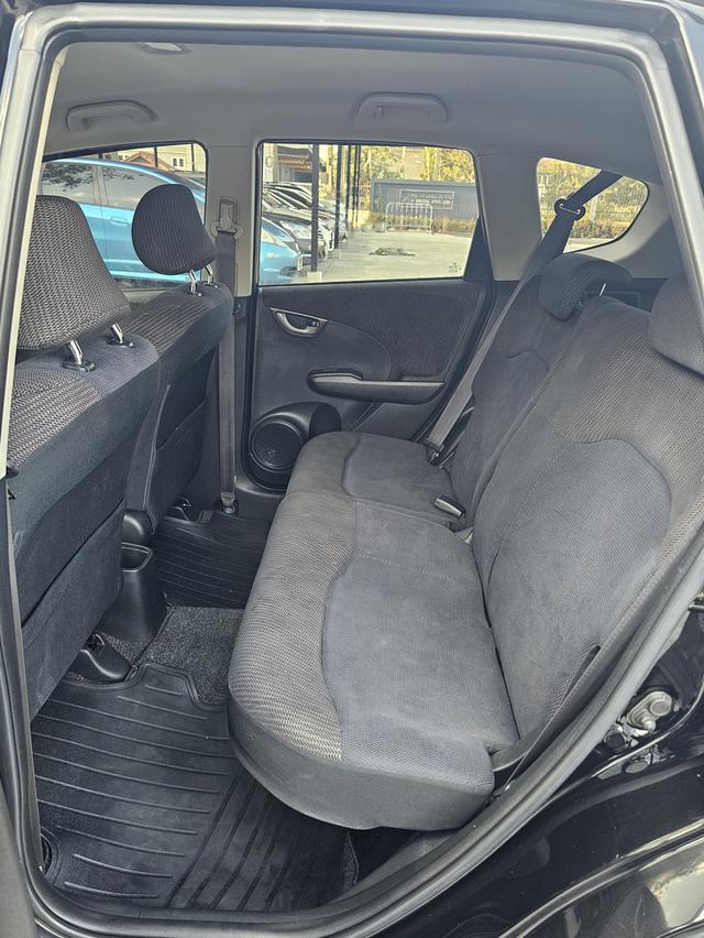 HONDA JAZZ 1.5 SV AIRBAG ABS AUTO ปี 2012 รูปที่ 15