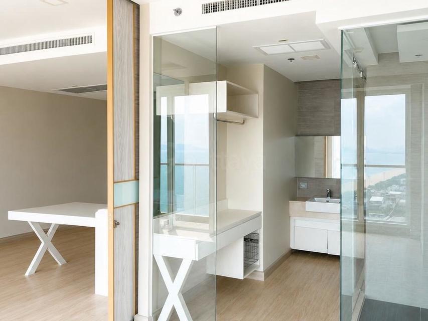 For Sale — Sea View Condo at Cetus Beachfront Pattaya, JomtienCondo for sale at Cetus Beachfront Pattaya, located directly on Jomtien Beach Road 4