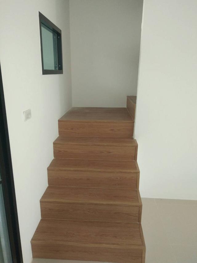 ทาวน์โฮม 2 ชั้น 3 ห้องนอน 3 ห้องน้ำ 7