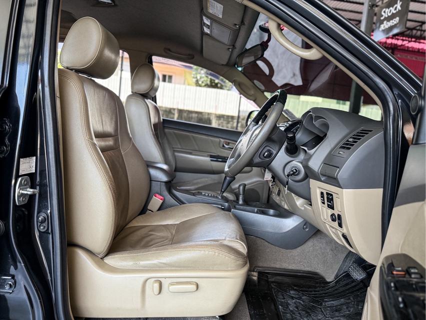 รหัสรถ WRT191 TOYOTA FORTUNER 3.0 V 4WD  16