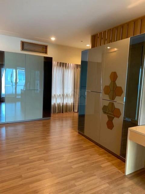 ให้เช่าทาวน์เฮ้าส์ 3 ชั้น 25 ตรว. บ้านกลางเมือง เออร์บาเนี่ยน พระราม 9-ลาดพร้าว หลังมุม ใกล้โฮมโปร 3