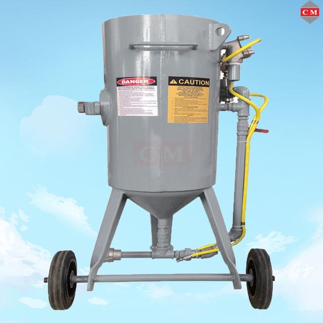 เครื่องพ่นทรายกลางแจ้ง / Pressure Blasting Machine