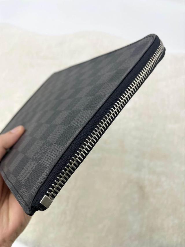 Louis Vuitton Clutch Damier 2